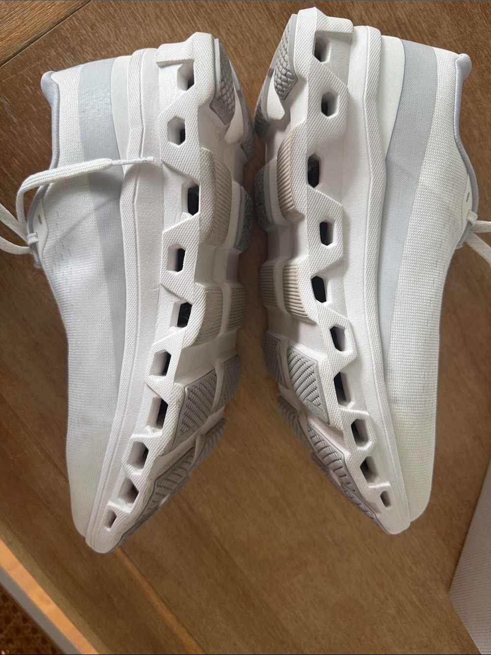 On Running Cloudmonster 1 Sneakers - All White / White Women’s Sz 8 - Picture 5 of 10